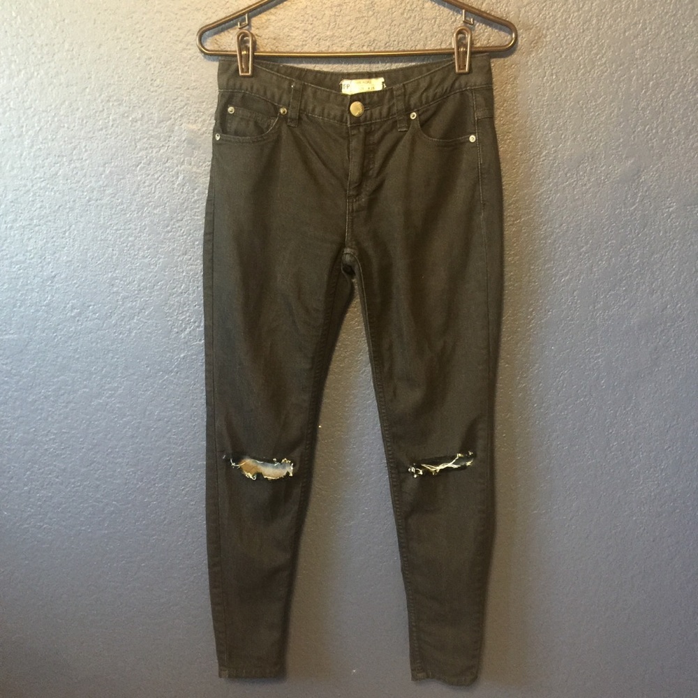 FREE PEOPLE Black Distressed Skinny Jeans